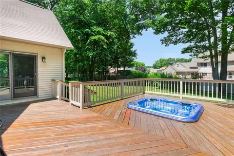 55 Basil Xing, Cranston, RI 02921 photo 8