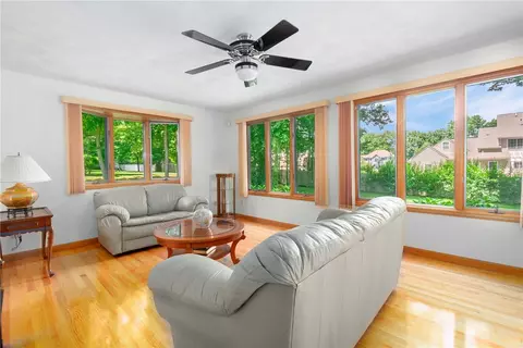 55 Basil Xing, Cranston, RI 02921 photo 21