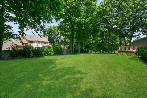 55 Basil Xing, Cranston, RI 02921 photo 6