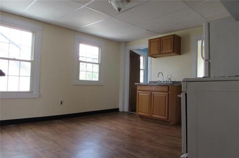 216 Park Ave, Woonsocket, RI 02895 photo 15