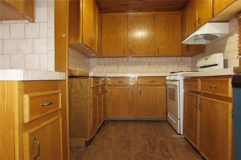 216 Park Ave, Woonsocket, RI 02895 photo 2