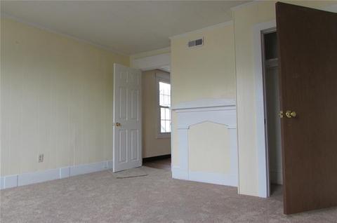 216 Park Ave, Woonsocket, RI 02895 photo 19