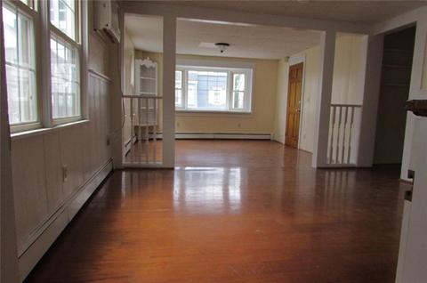 216 Park Ave, Woonsocket, RI 02895 photo 3