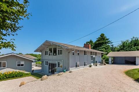 32 Meadow Ave, Westerly, RI 02891 photo 2
