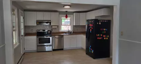 39 Arnold Rd, Coventry, RI 02816 photo 5