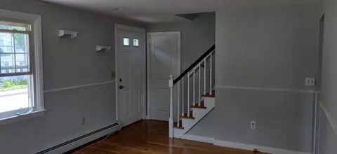 39 Arnold Rd, Coventry, RI 02816 photo 3