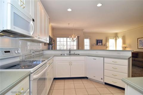 5 Sequoia Cir, Bristol, RI 02809 photo 10
