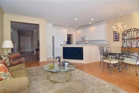 5 Sequoia Cir, Bristol, RI 02809 photo 16