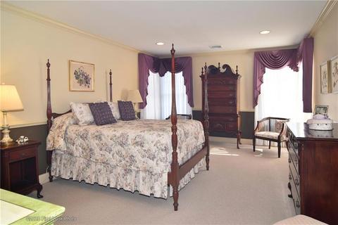 5 Sequoia Cir, Bristol, RI 02809 photo 23