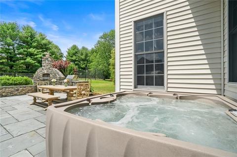 43 Shadow Brook Dr, Warwick, RI 02886 photo 20