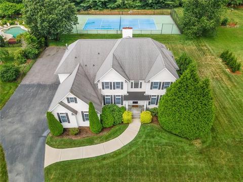 43 Shadow Brook Dr, Warwick, RI 02886 photo 1