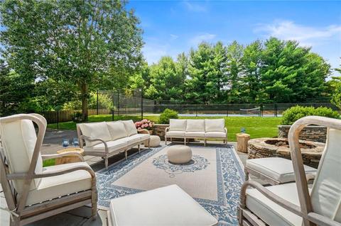 43 Shadow Brook Dr, Warwick, RI 02886 photo 18