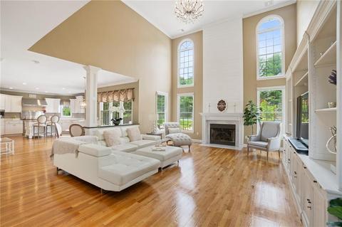 43 Shadow Brook Dr, Warwick, RI 02886 photo 11