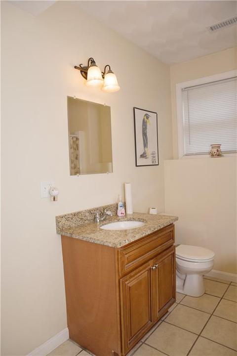 30 Seneca St, Warwick, RI 02886 photo 18
