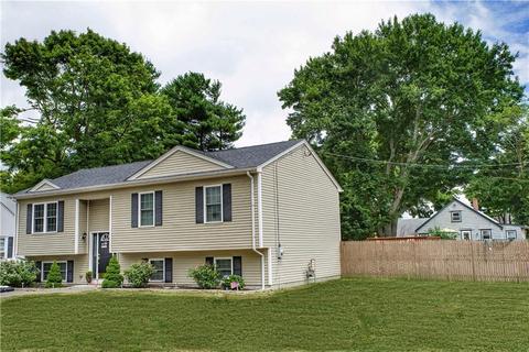 30 Seneca St, Warwick, RI 02886 photo 2
