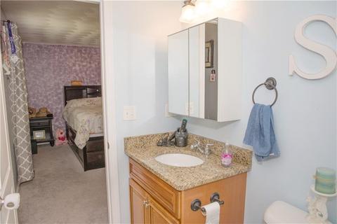 30 Seneca St, Warwick, RI 02886 photo 15