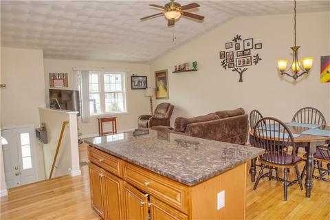 30 Seneca St, Warwick, RI 02886 photo 5