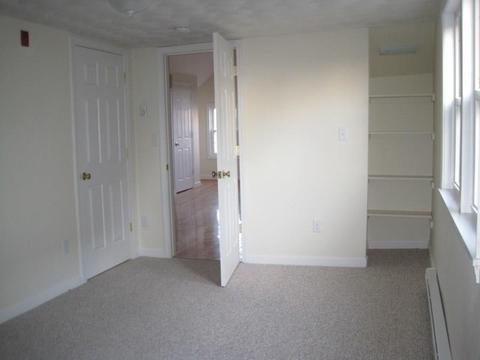 203 Park Ave, Woonsocket, RI 02895 photo 4