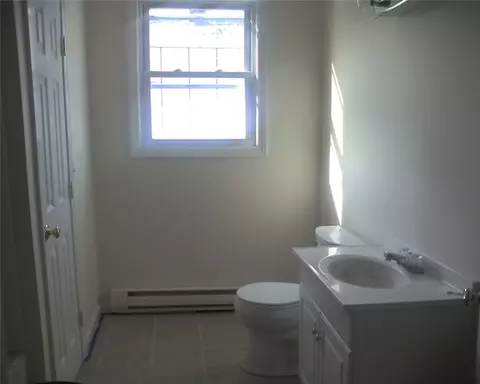 211 Park Ave, Woonsocket, RI 02895 photo 15