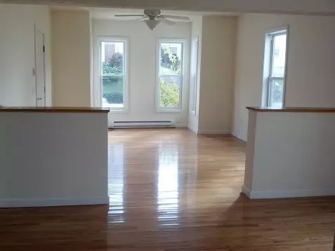 211 Park Ave, Woonsocket, RI 02895 photo 3