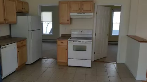 211 Park Ave, Woonsocket, RI 02895 photo 6