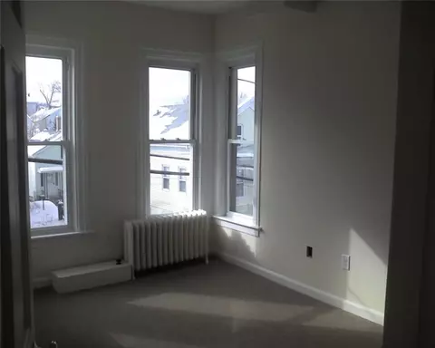 211 Park Ave, Woonsocket, RI 02895 photo 13