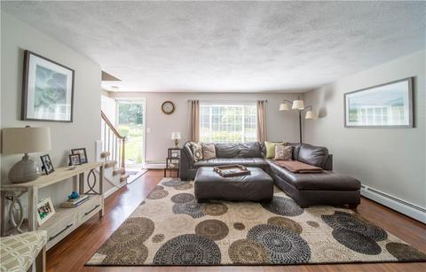 3 Eagle Run #B, East Greenwich, RI 02818 photo 4