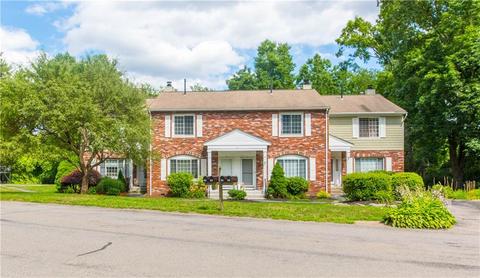 3 Eagle Run #B, East Greenwich, RI 02818 photo 2