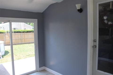 47 Crocus St, Warwick, RI 02886 photo 15