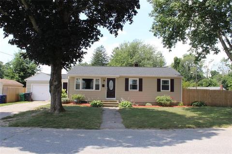 47 Crocus St, Warwick, RI 02886 photo 1