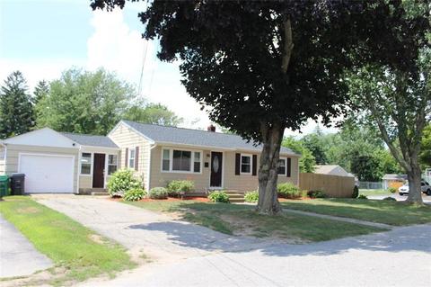 47 Crocus St, Warwick, RI 02886 photo 2