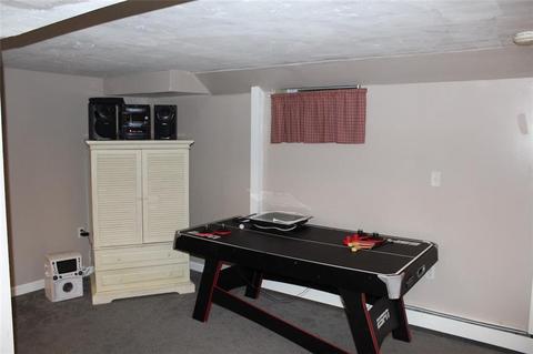 47 Crocus St, Warwick, RI 02886 photo 16