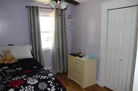 47 Crocus St, Warwick, RI 02886 photo 12