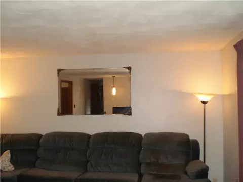 14 Crescendo Dr, Warwick, RI 02889 photo 4