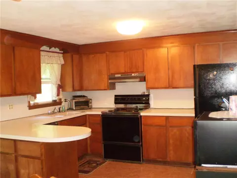 14 Crescendo Dr, Warwick, RI 02889 photo 8