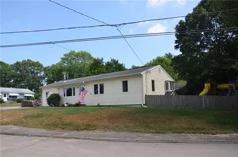 17 Jade Rd, Coventry, RI 02816 photo 2
