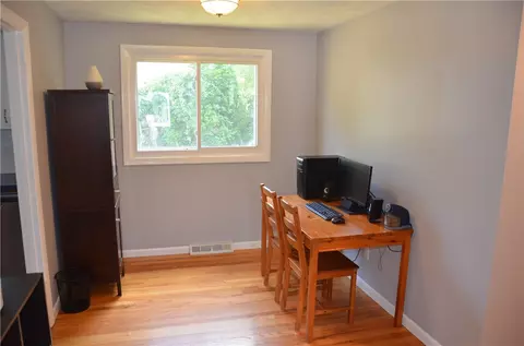 17 Jade Rd, Coventry, RI 02816 photo 8
