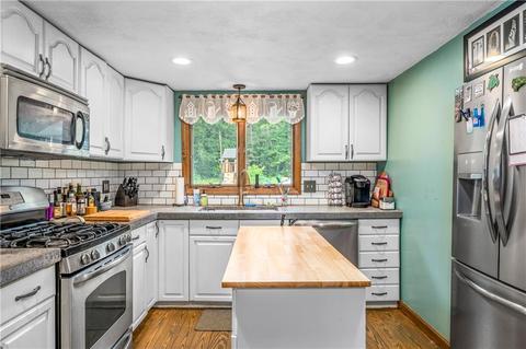96 Centennial St, Burrillville, RI 02859 photo 10