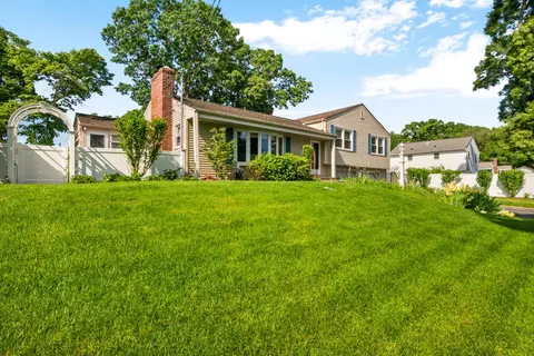 30 Irondale St, Warwick, RI 02886 photo 31