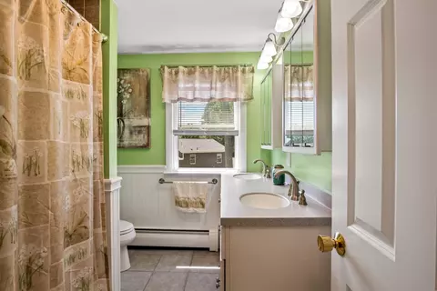 30 Irondale St, Warwick, RI 02886 photo 21