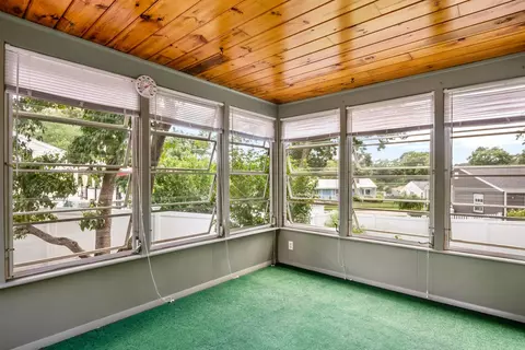30 Irondale St, Warwick, RI 02886 photo 12