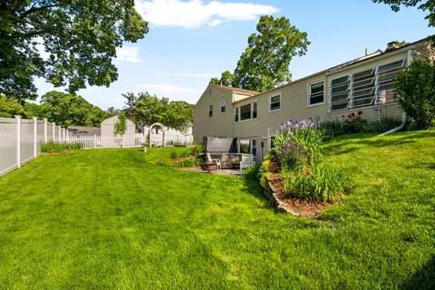 30 Irondale St, Warwick, RI 02886 photo 27