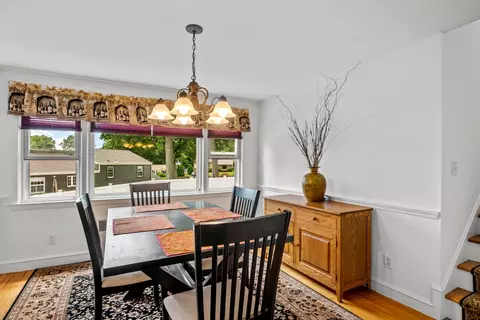30 Irondale St, Warwick, RI 02886 photo 6