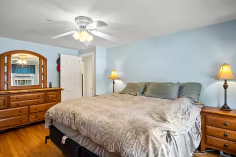 30 Irondale St, Warwick, RI 02886 photo 15