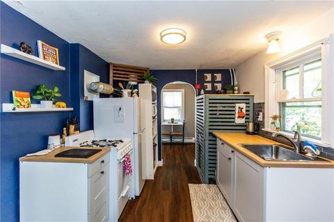 221 Killingly St, Providence, RI 02909 photo 4