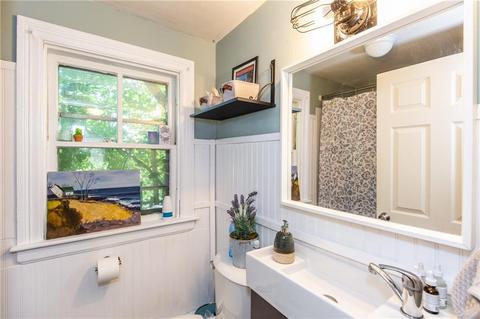 221 Killingly St, Providence, RI 02909 photo 10