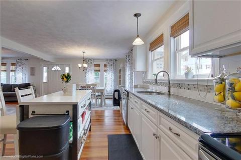 82 Sixth Ave, Woonsocket, RI 02895 photo 15