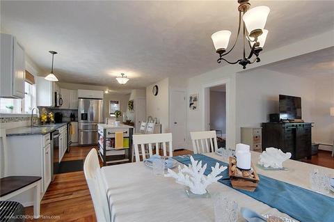 82 Sixth Ave, Woonsocket, RI 02895 photo 12