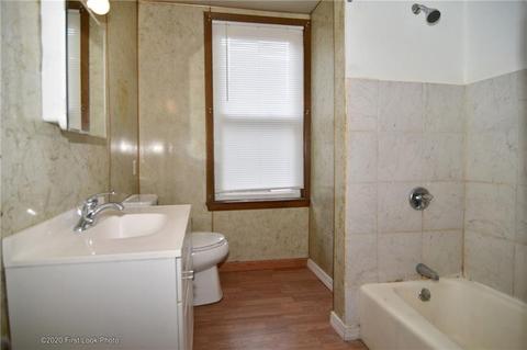 61 Transit St, Woonsocket, RI 02895 photo 6