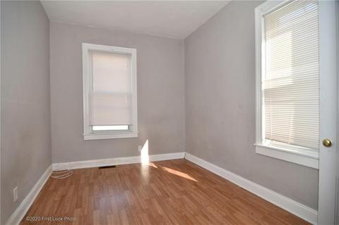 61 Transit St, Woonsocket, RI 02895 photo 13